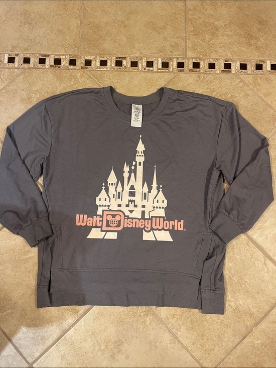 Disney Tops - Disney Walt Disney World Castle Jersey Lightweight Sweatshirt Size Large NWOT